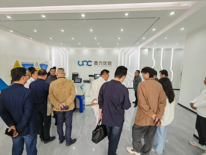 全国投资考察团莅临江苏普力优创科技观摩